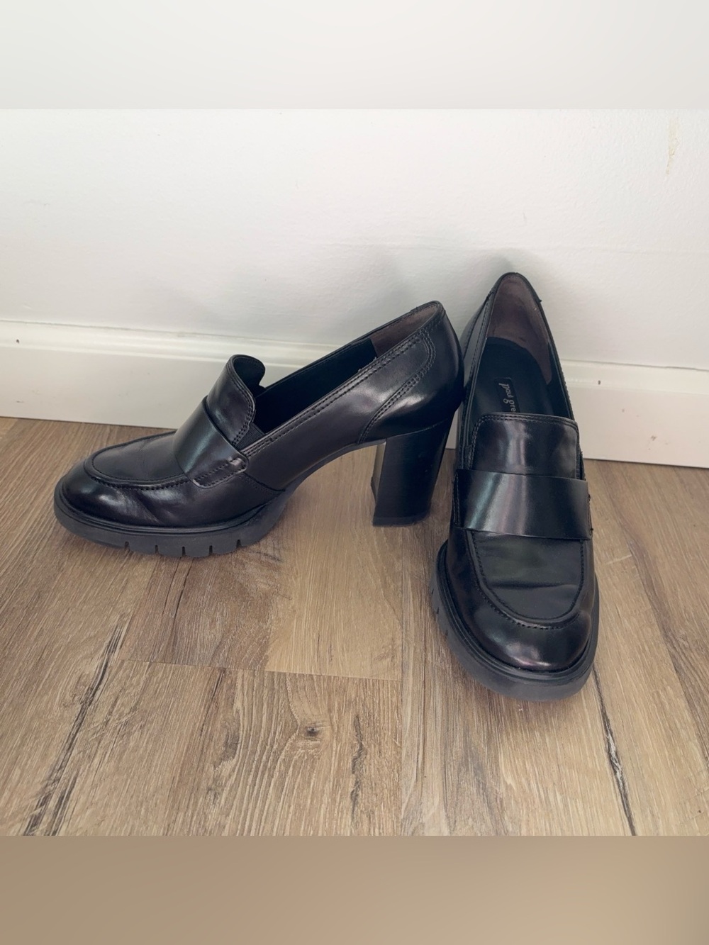 Paul green heeled loafer 7.5